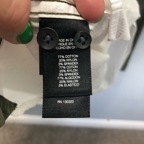 Kenneth Cole New York Green and White Color Block Long Sleeve Button Down Shirt - Picture 6 of 8